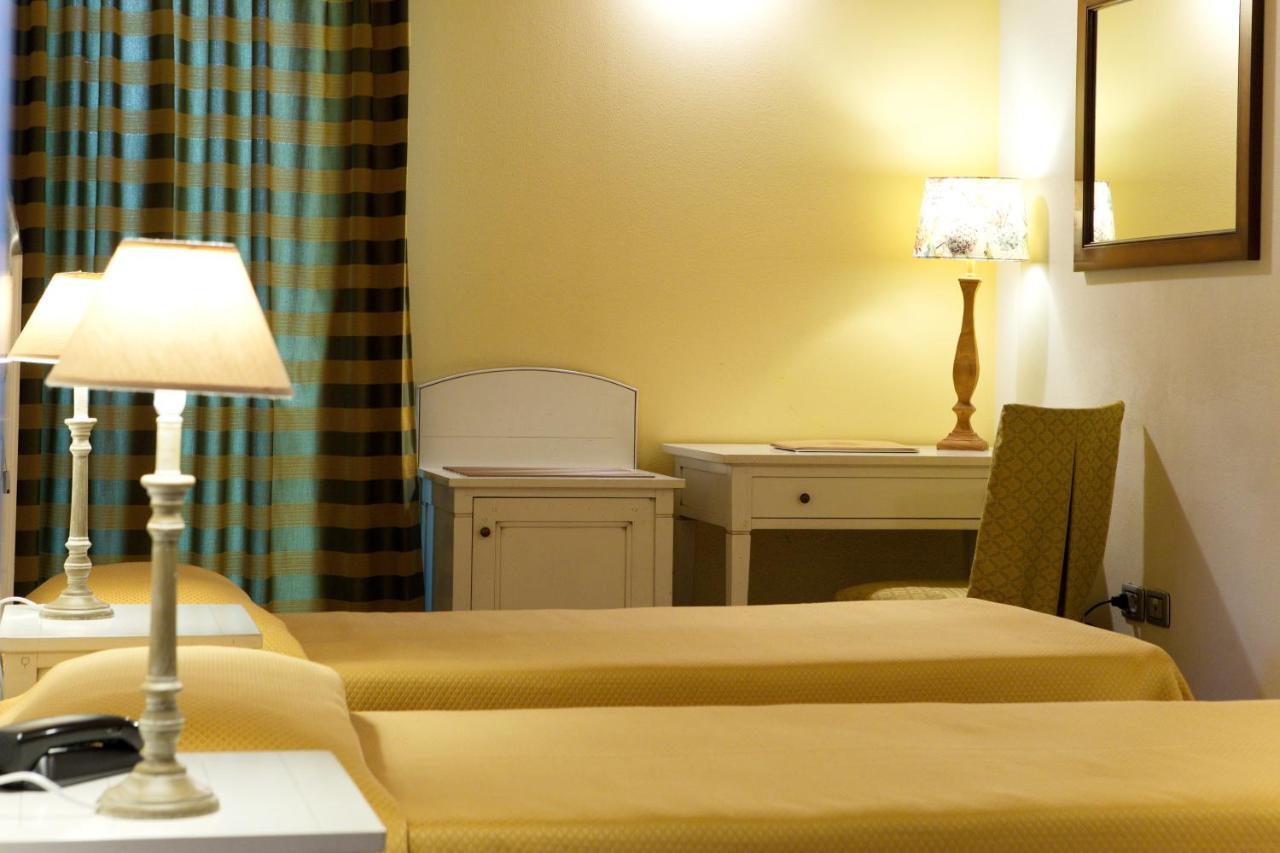 Hotel อาโซโล ภายนอก รูปภาพ